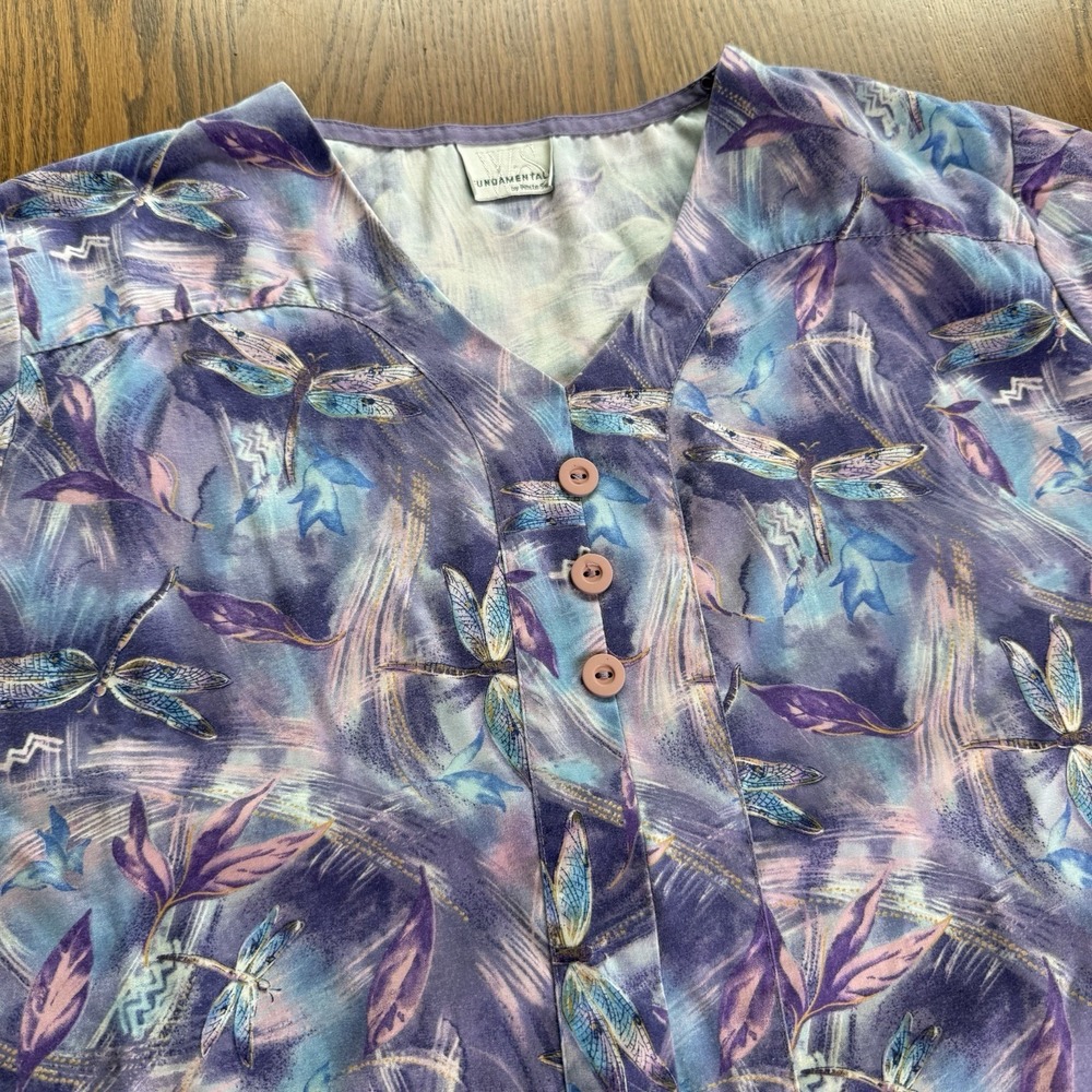 Women's Scrub Top Sz Small Multicolor 2-Pocket Whimsy Y2K White Swan Dragonfly